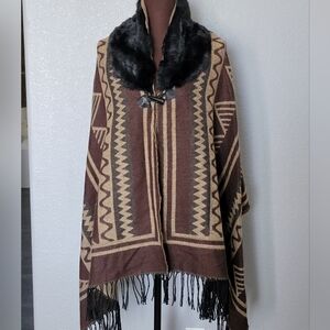 NWT! Geo Patterned Poncho with Faux Fur Collar